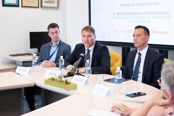 6-mednarodna-konferenca-2024-7681E6F087-9FD1-6389-F1C0-195028430BA8.jpg